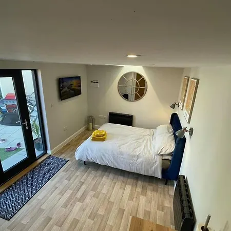 Beautiful Tiny House: Whitsun Apartment *